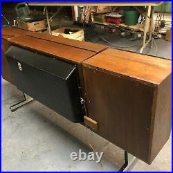 1960s FLIP-UP Vintage Zenith Record Player Console AM/FM Tuner STEREO VERY RARE