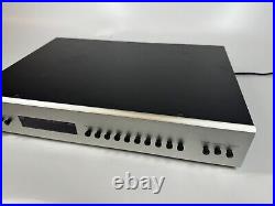 ADCOM Model GFT-555 II Silver Front 120V 50-60 Hz 10W AM/FM Stereo Tuner WORKS