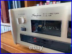 Accuphase T-106 AM/FM Stereo Tuner in Excellent Condition 117/120V US Version