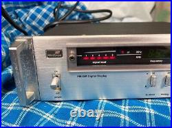 Aiwa Vintage AM/FM Stereo Tuner Model S-R22 Working