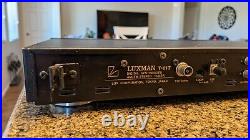 Luxman Model T-117 Digital Synthesized AM / FM Stereo Radio Tuner Vintage 80's