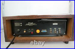 McIntosh MR7083 AM/FM Digital Tuner in EXcellent Condition in Original Cabinet