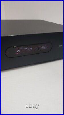 NAD C425 Stereo AM/FM Tuner w. Remote