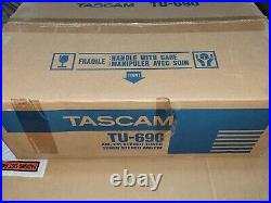 TASCAM (TEAC) TU-690 AM/FM 2U Rack Stereo Tuner, 120/230V Remote Manual Antenna
