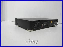 TEAC T-R600 FM/FM STEREO TUNER With Advanced Circuitry