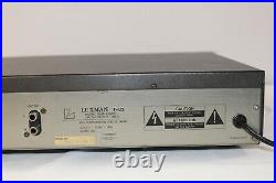 VTG Luxman T-02 Digital Synthesized AM/FM Stereo Tuner EXC. CDN