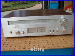 Vintage Akai Model At-2600 Am/fm Stereo Tuner Good Condition Working + Issue