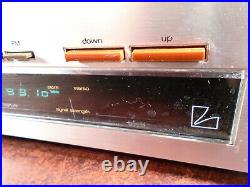 Vintage LUXMAN T-240 AM FM STEREO TUNER cosmetic flaws, but tested/works
