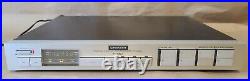 Vintage Pioneer F-90 AM FM Digital Synthesized Stereo Tuner Component TESTED