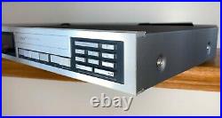 Vintage Scott AM/FM Stereo Tuner 559T Quartz PLL Synthesizer tuning system